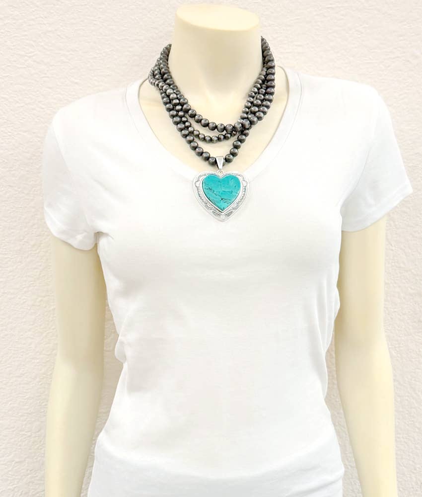 739697, 18" Handmade Navajo Heart Turquoise Necklace