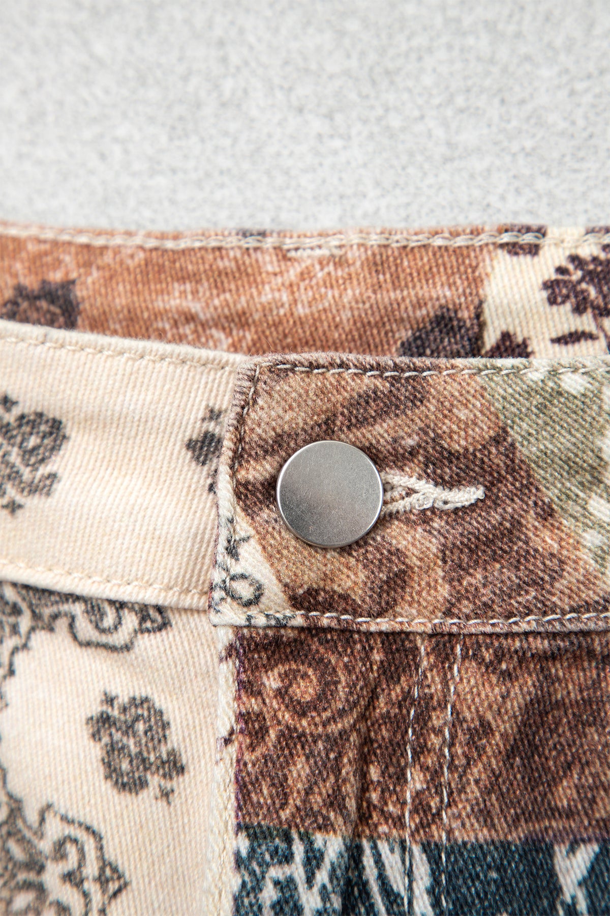 Khaki Patchwork Print Casual Shift Jeans