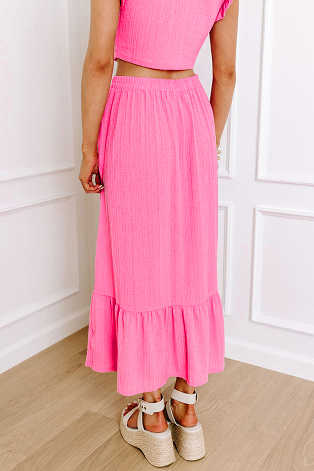 Bonbon Textured Ruffle Trim Crop Vest Lace-up Long Skirt Set