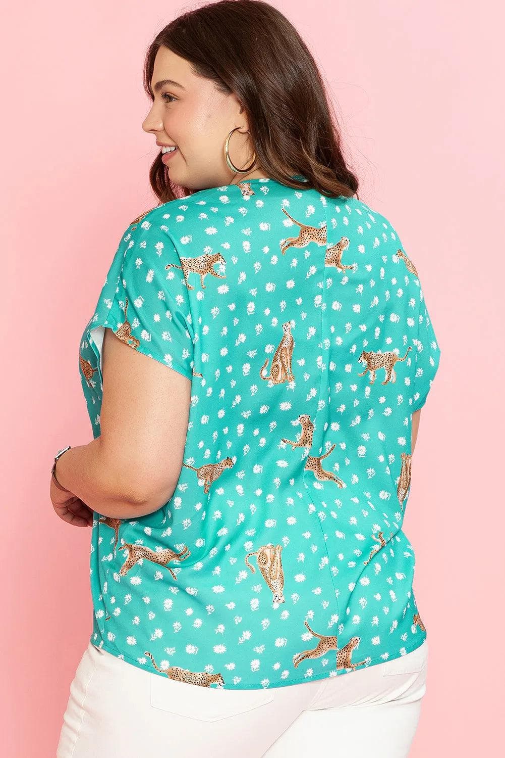 Plus Size/Plus Size Tops/Plus Size Tops & Tees Green Cheetah Print V Neck Short Sleeve Plus Top