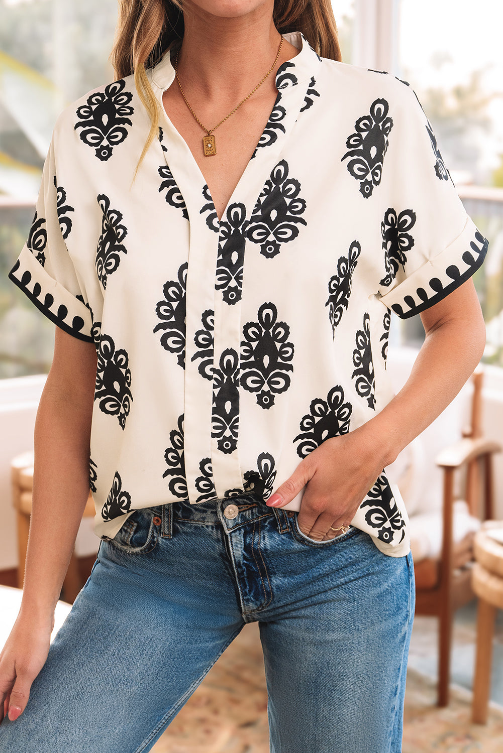 Black Geometric Print Short Sleeve V Neck Blouse