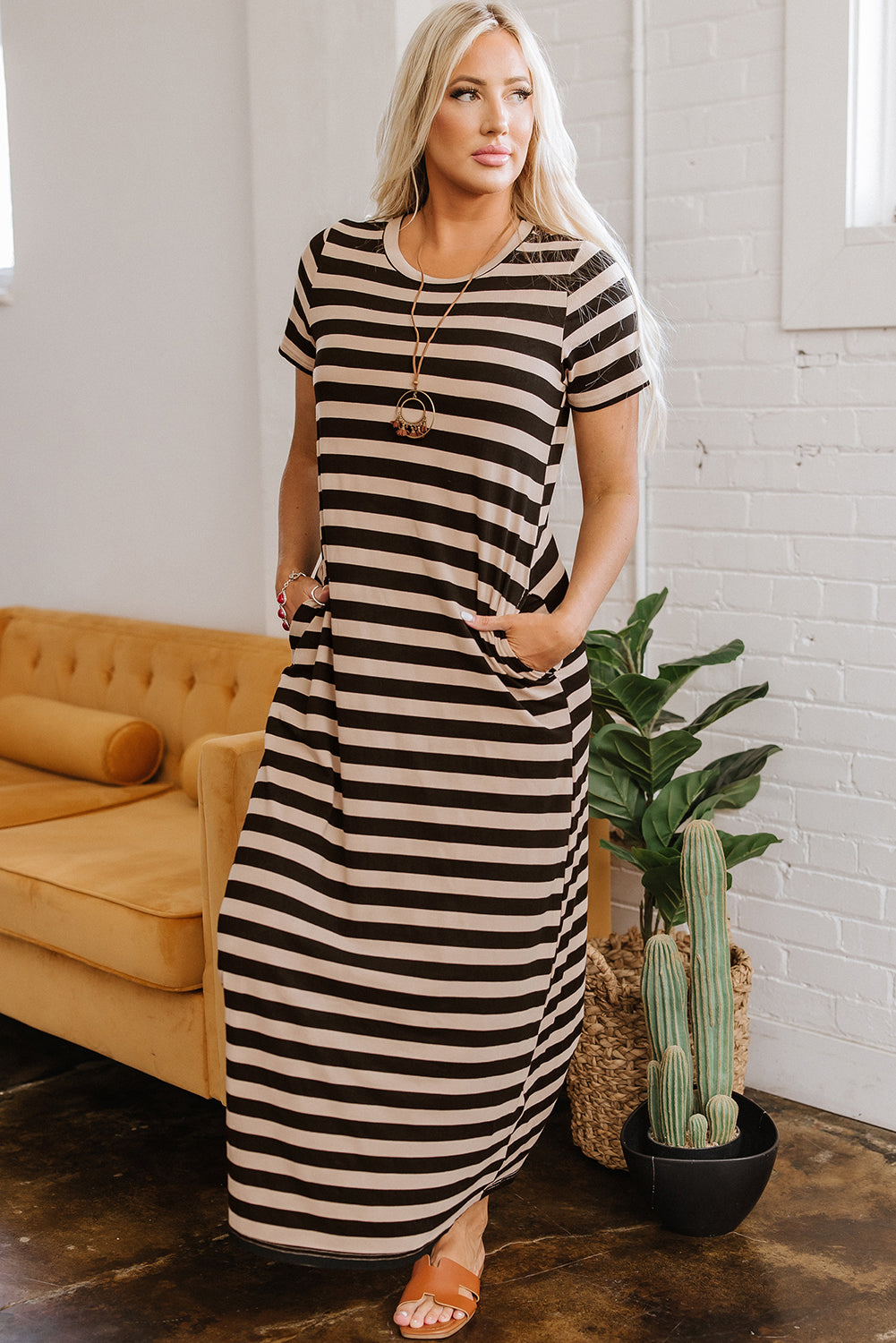 Black Stripe Casual Round Neck T-shirt Maxi Dress with Pockets