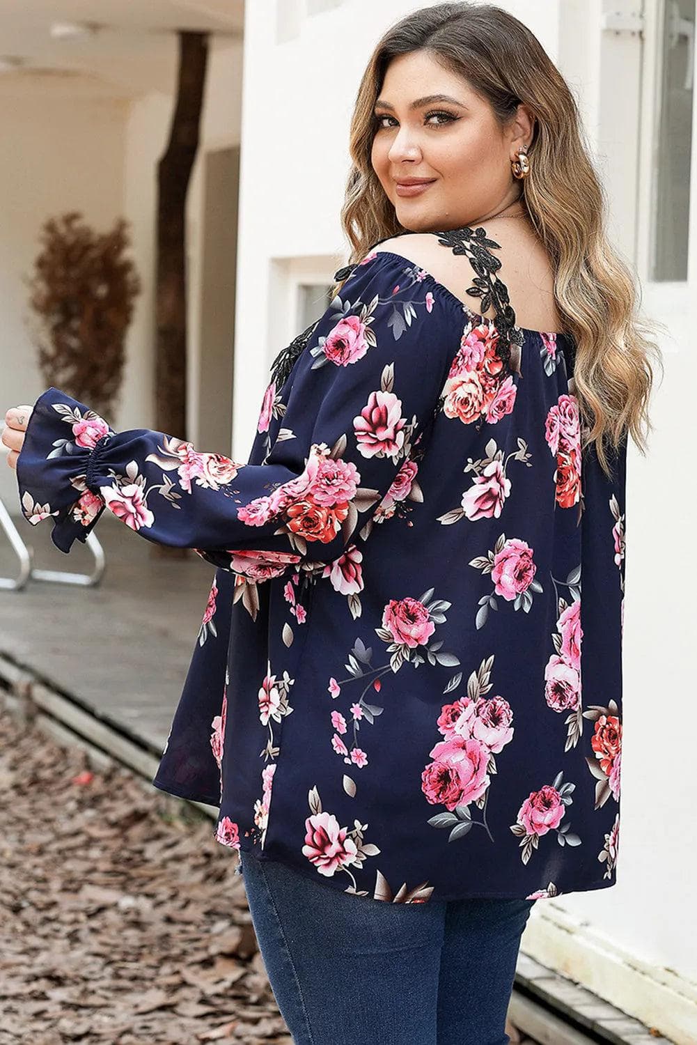 Plus Size/Plus Size Tops/Plus Size Blouses & Shirts Navy Blue Plus Size Crochet Detail Cold shoulder Floral Blouse