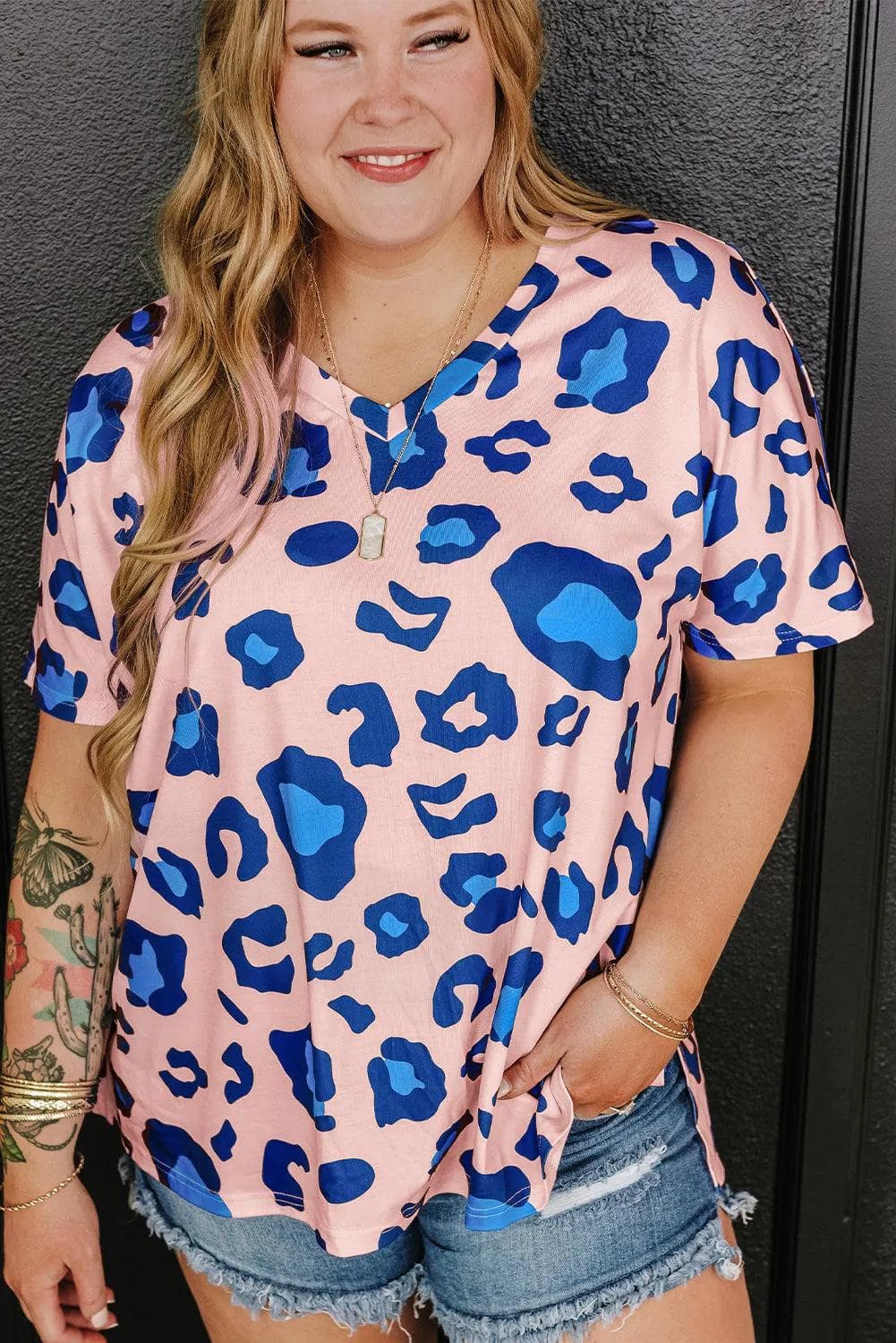 Plus Size/Plus Size Tops/Plus Size Tops & Tees Pink Leopard Print V Neck Plus Size Tee