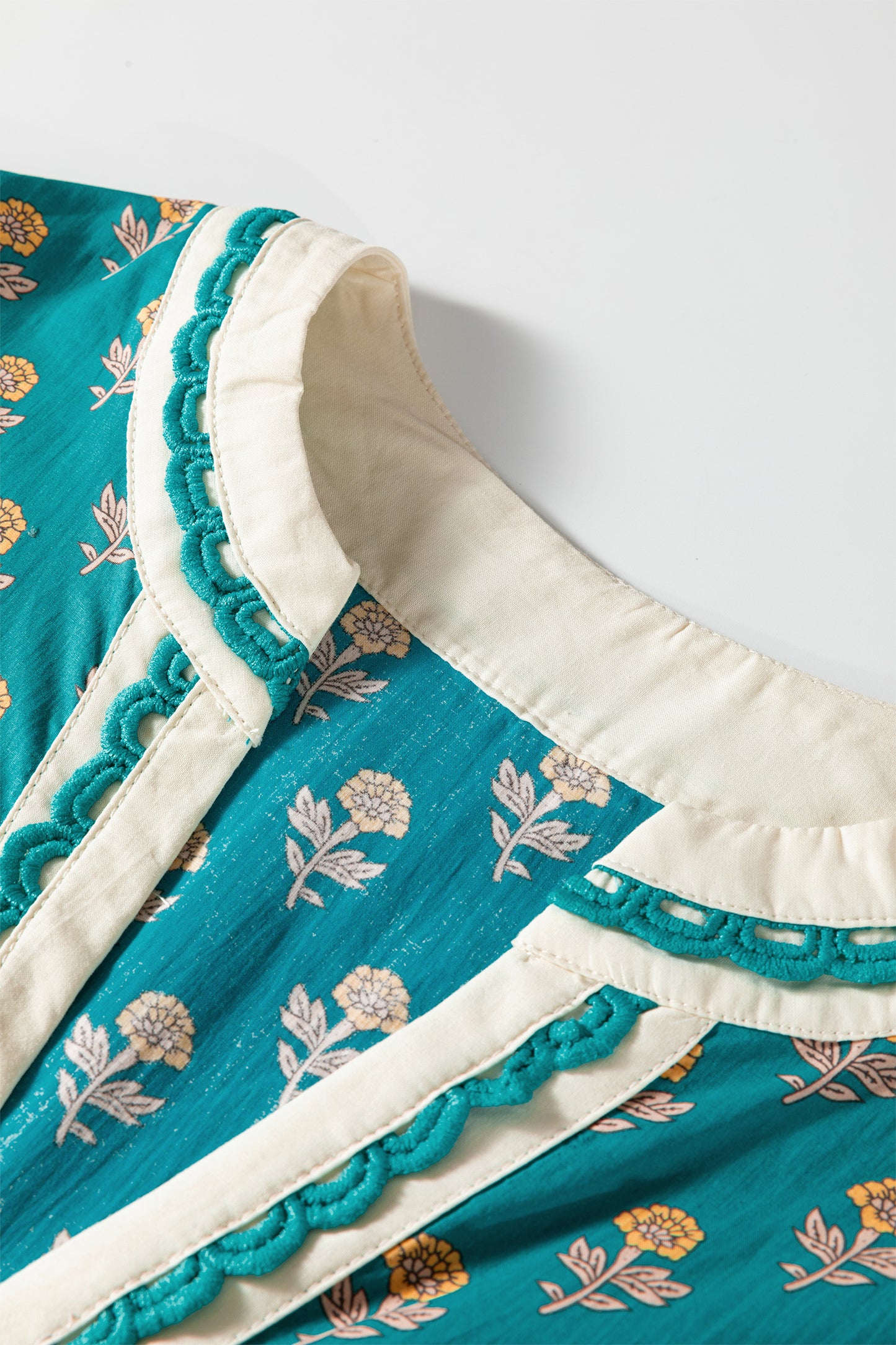 Green Contrast Trim V Neck Short Sleeve Floral Dress