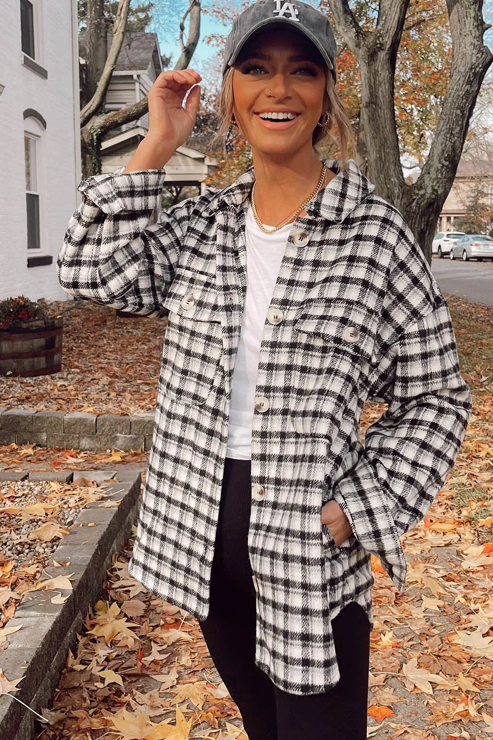 Black Plaid Print Chest Pockets Buttoned Tunic Shacket - Chic Meadow Boutique 