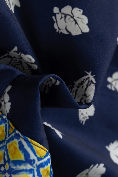 Blue Floral Print Half Sleeve Contrast Trim V Neck Blouse