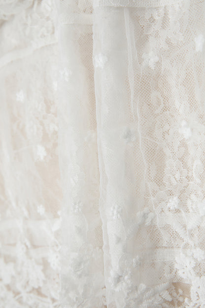 White 2pcs Sheer Floral Lace Ruffle Tiered Patchwork Blouse