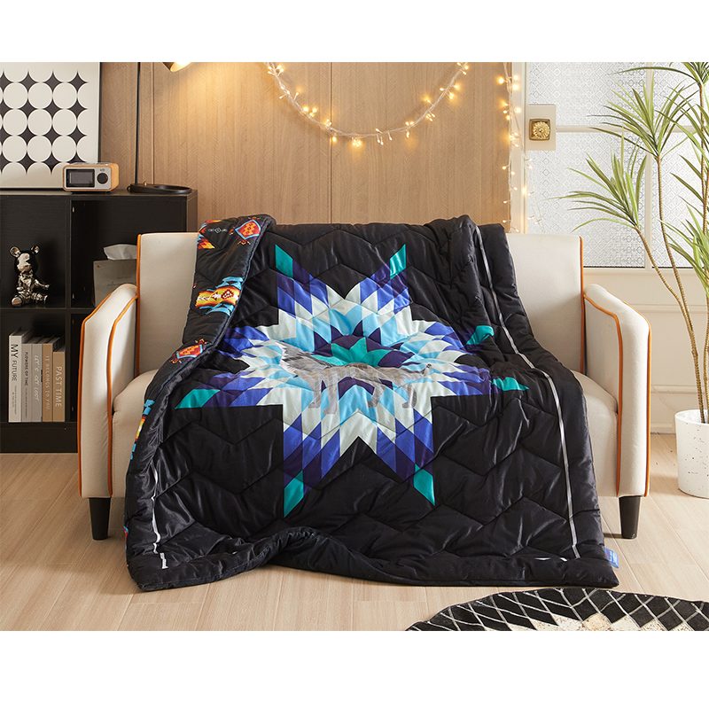 Silk Touch Reversible Throw Blanket - Wolf