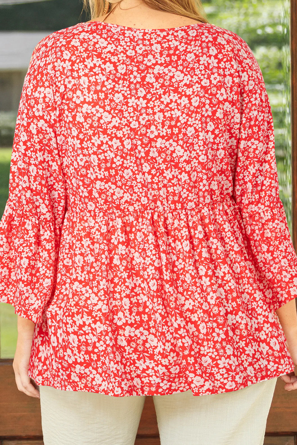 Red Plus Size Floral V Neck Flared Bracelet Sleeve Blouse