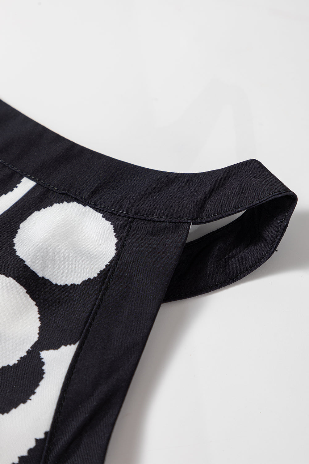 Black Abstract Dot Flower Print Tank Top