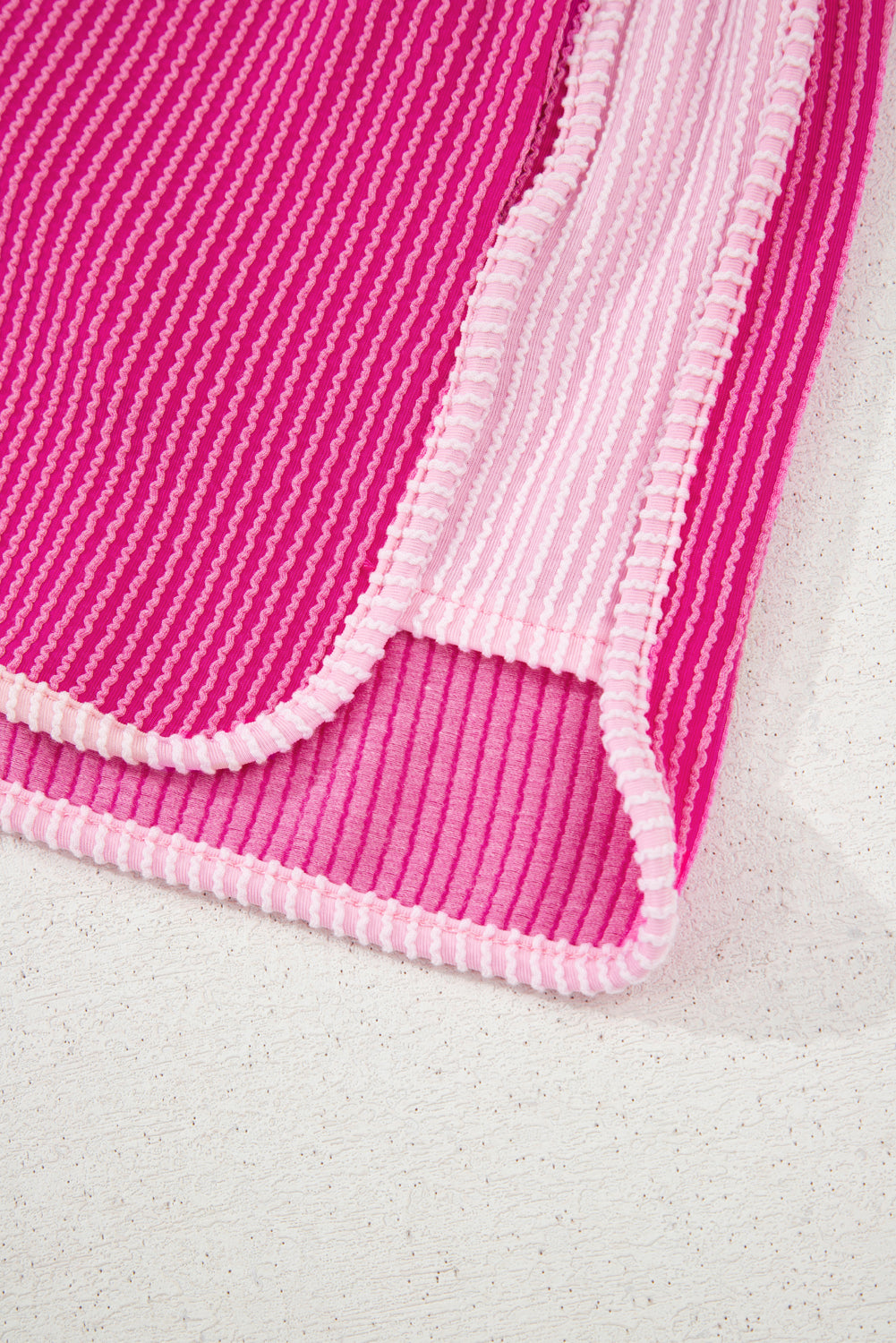 Rose Red 3D Spiral Ribbed Texture 2 Tones Patchwork Short Set