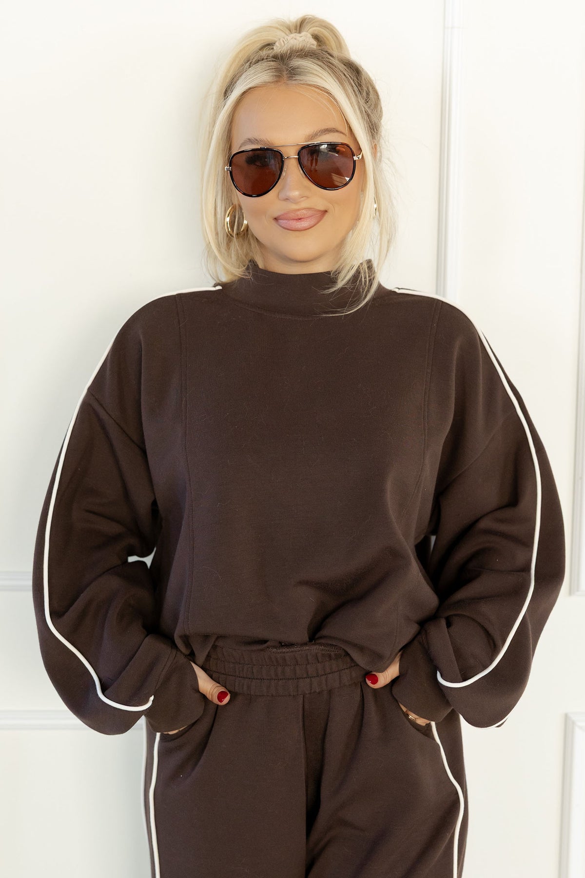 Coffee Sporty Piping Trim Mock Neck Pullover Relaxed 2pcs Pant Set
