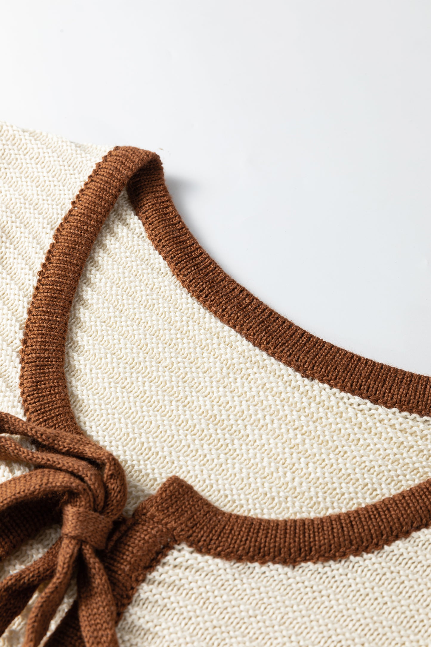 White Horizontal Ribbed Knit Contrast Trim Ties Front Sweater Vest