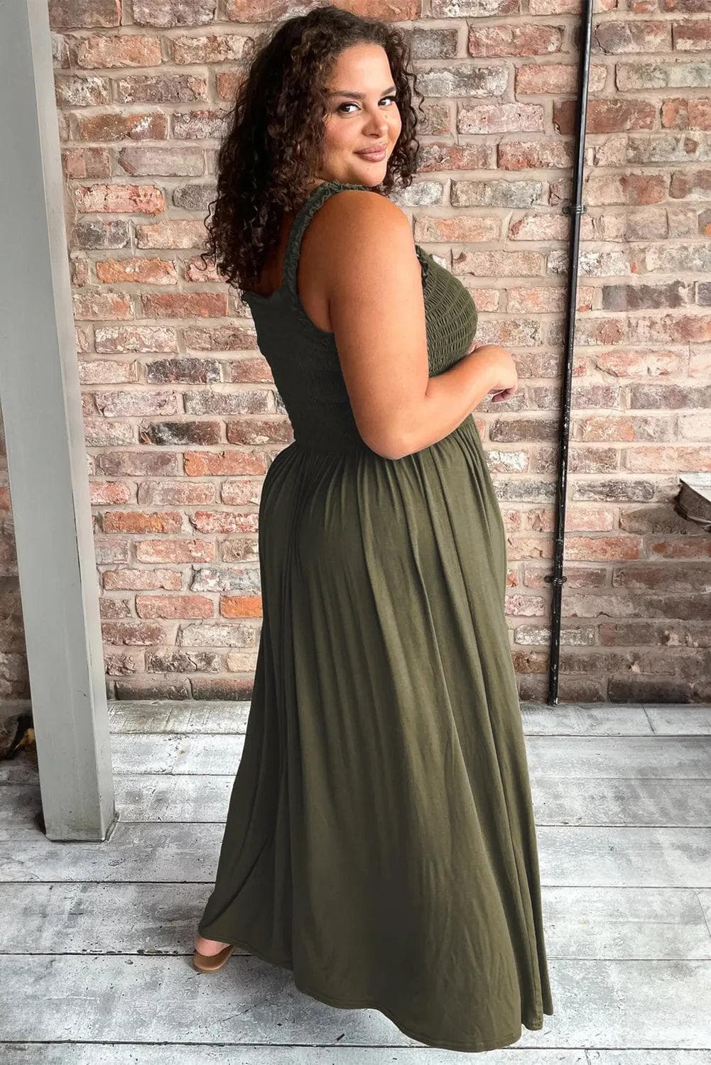 Plus Size/Plus Size Dresses/Plus Size Maxi Dresses Jungle Green Shirred Bust Sleeveless Plus Size Maxi Dress