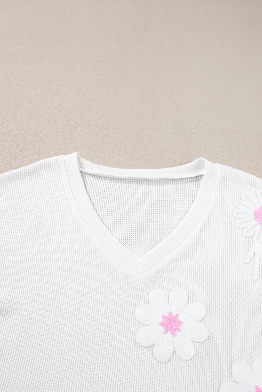 White Flower Applique Texture Knitted V Neck Top - Chic Meadow Boutique 