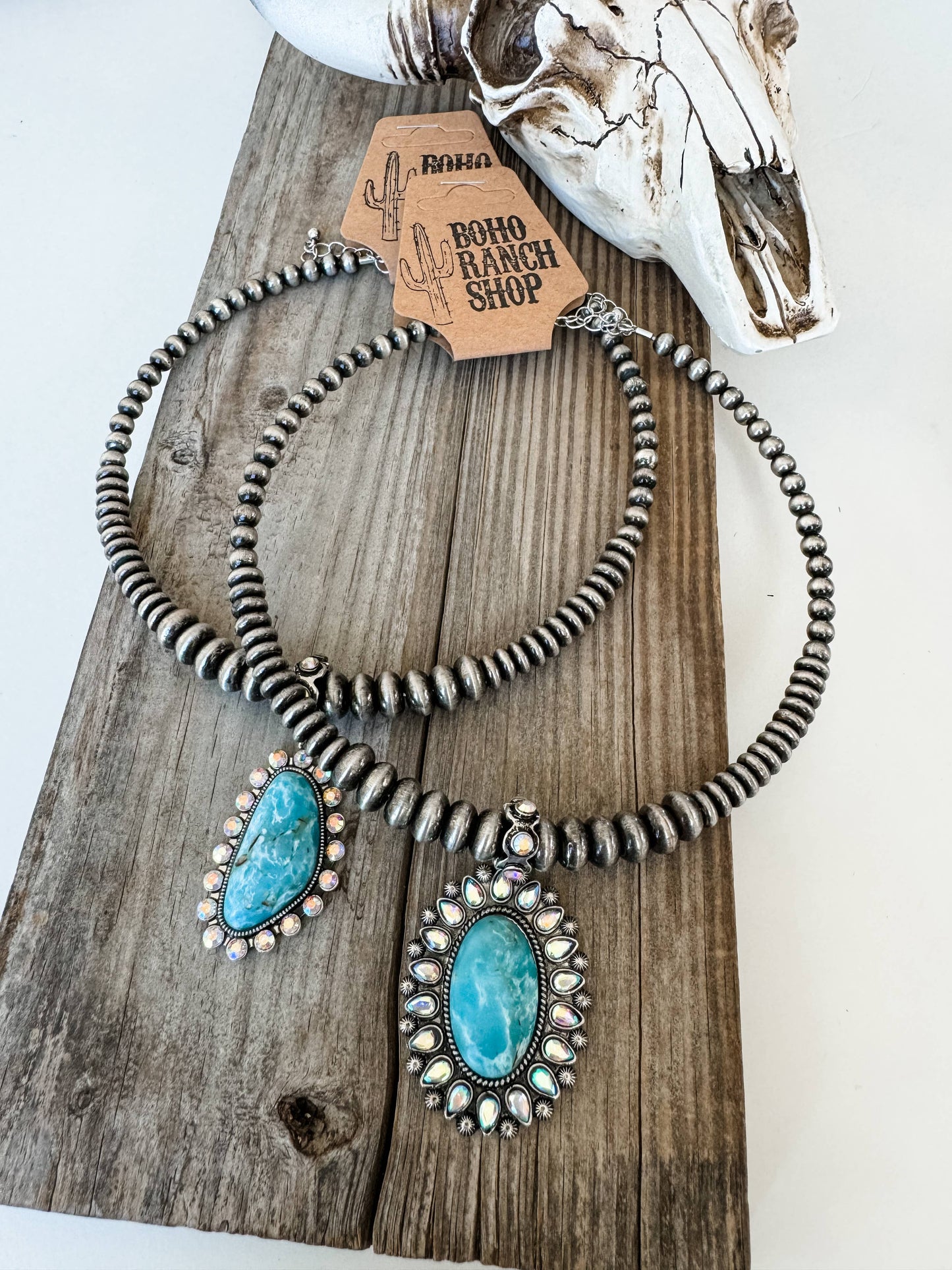 Western Concho Pendant Wire Necklace