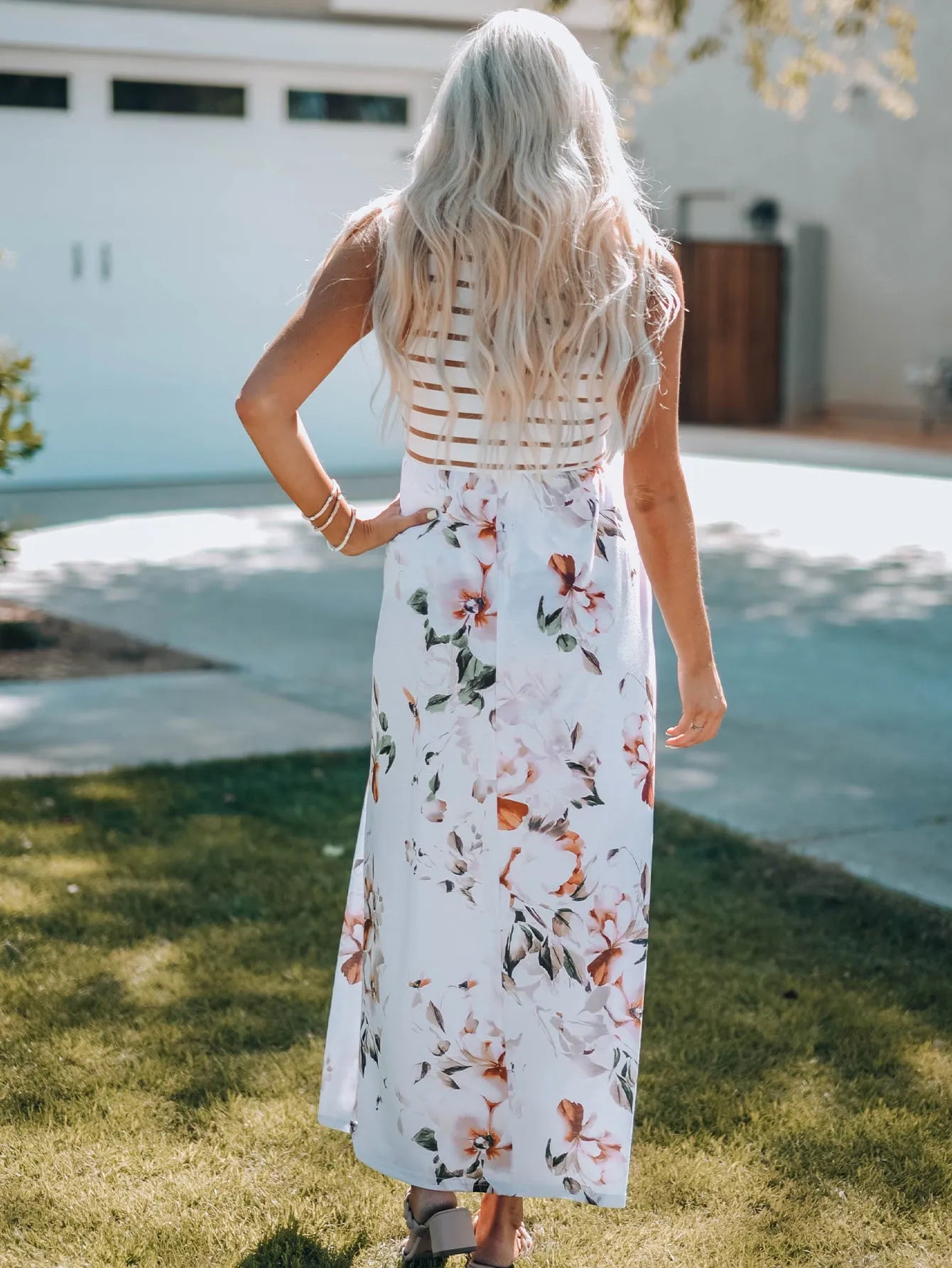 Dresses/Maxi Dresses White Striped Floral Print Sleeveless Maxi Dress with Pocket