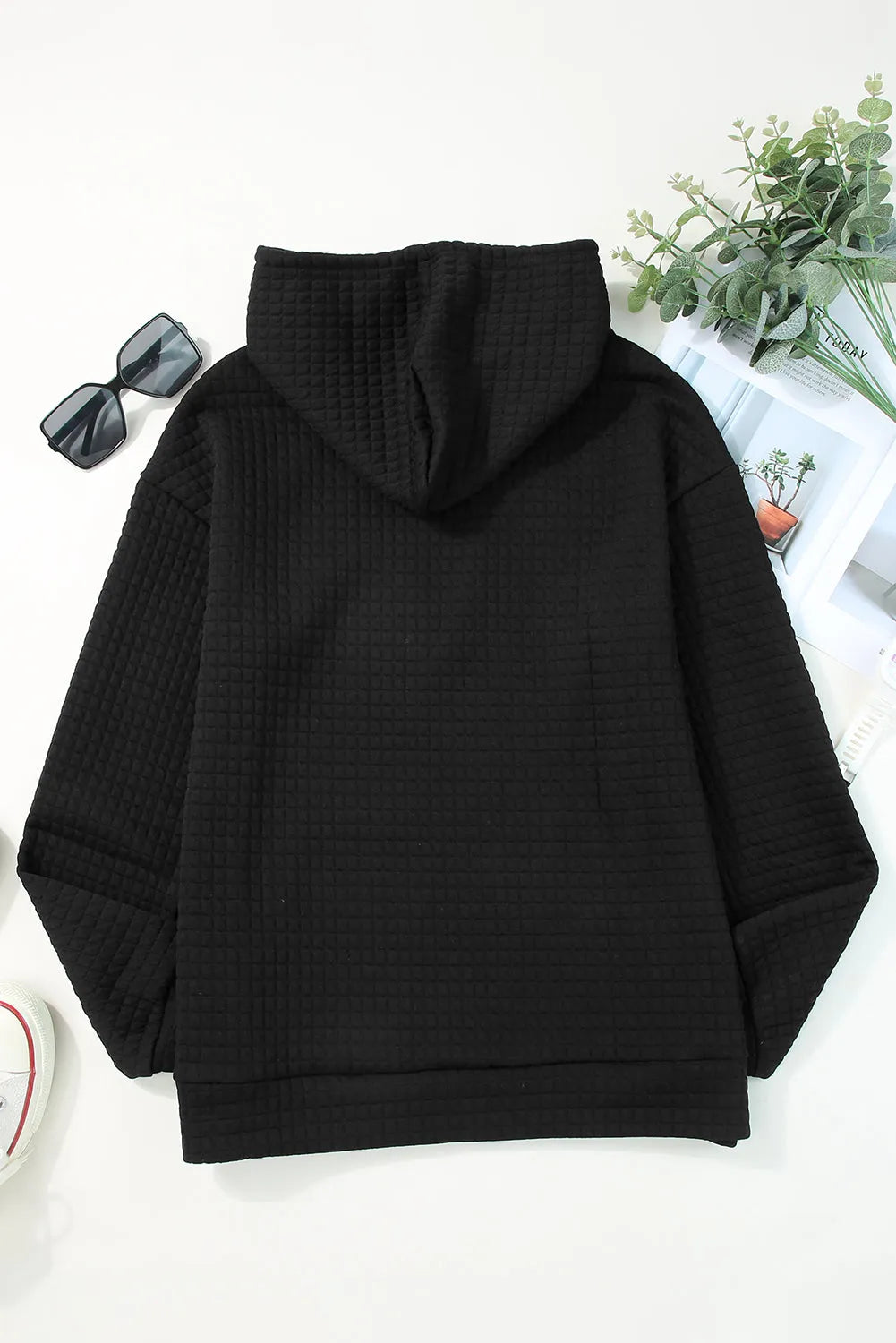 Black Quilted Kangaroo Pocket Drawstring Hoodie - Chic Meadow Boutique 