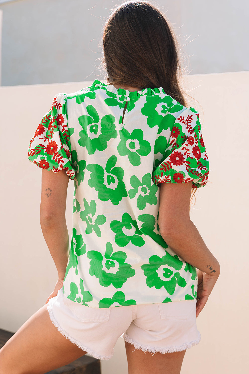 Green Contrast Embroidered Puff Short Sleeve Floral Blouse