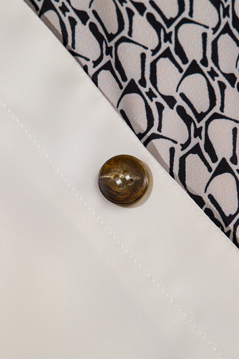 Oatmeal Contrast Geometric Print Patchwork V Neck Short Sleeve Plus Size Top