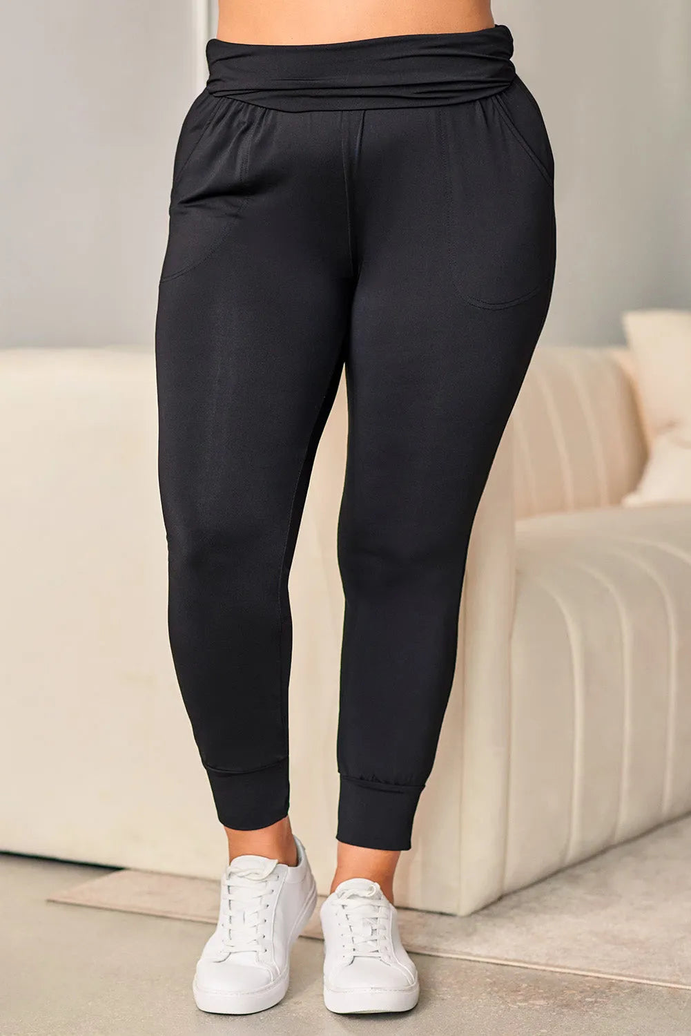 Black Plus Size High Waist Pocketed Skinny Pants - Chic Meadow Boutique 