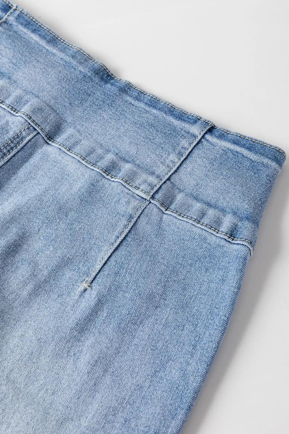 Bottoms/Jeans Light Blue Fly Button Exposed Seam Patched Pocket Flare Jeans