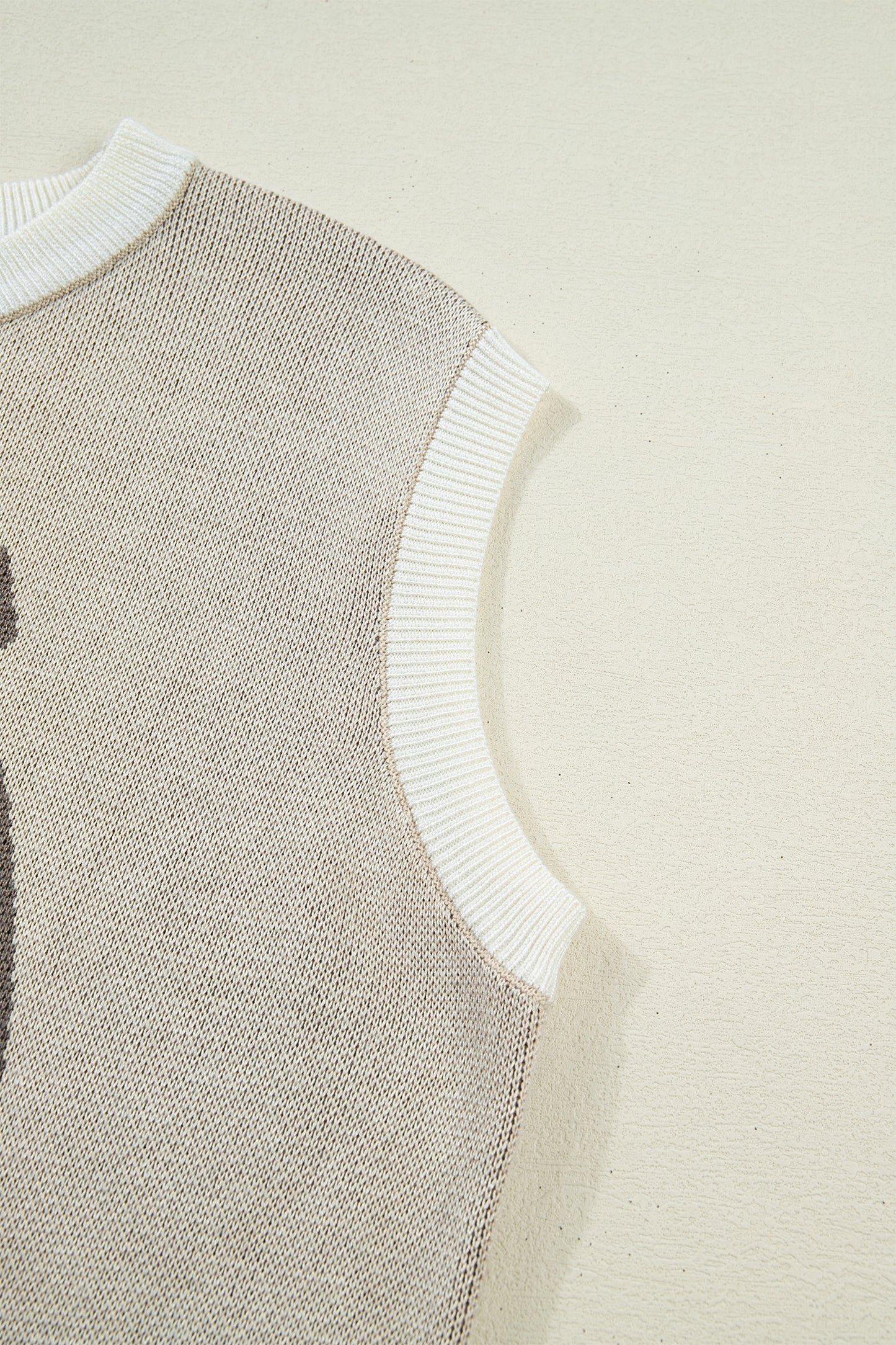 Parchment Horse Shoe Print Color Block Trim Round Neck Sleeveless Sweater