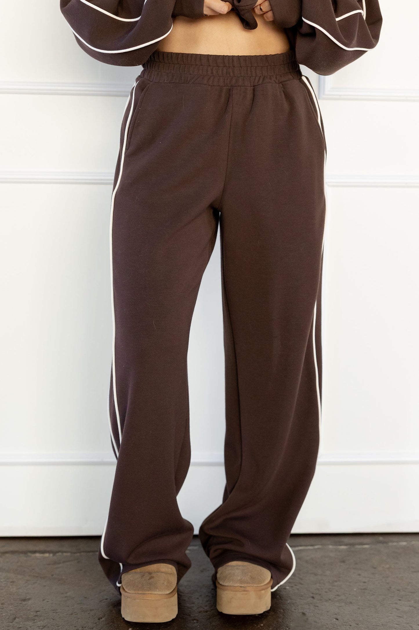 Coffee Sporty Piping Trim Mock Neck Pullover Relaxed 2pcs Pant Set