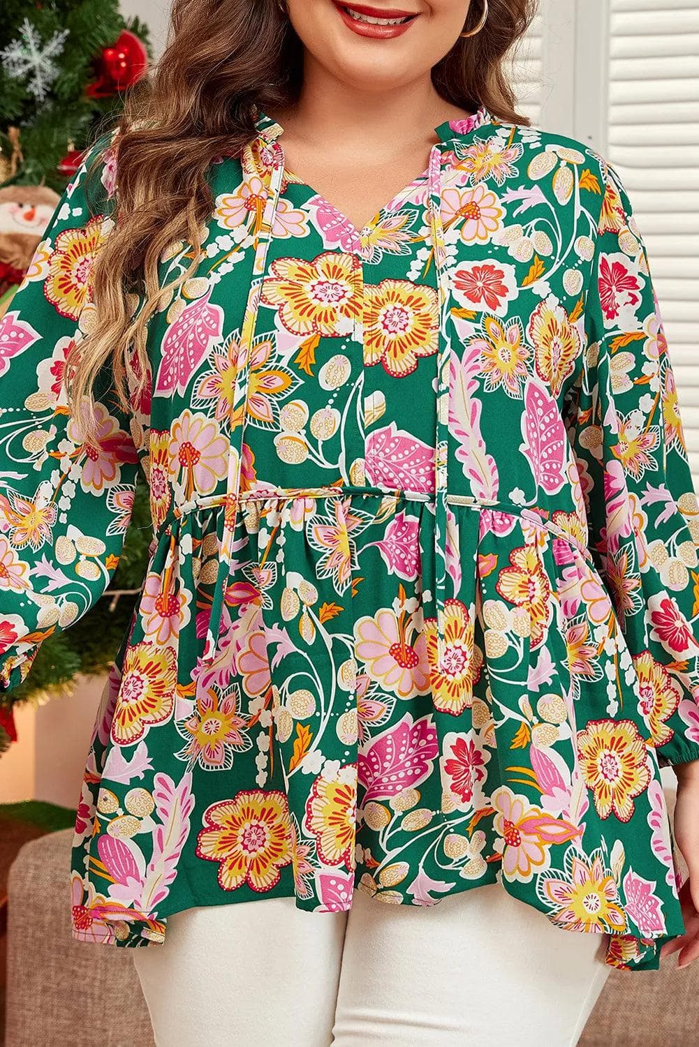 Plus Size/Plus Size Tops/Plus Size Blouses & Shirts Green Floral Tied V Neck Long Sleeve Plus Size Babydoll Top