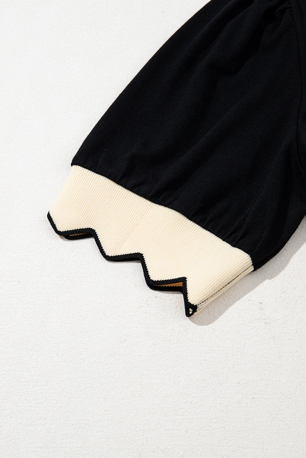 Black Color Contrast Collared V Neck Puff Sleeve Blouse