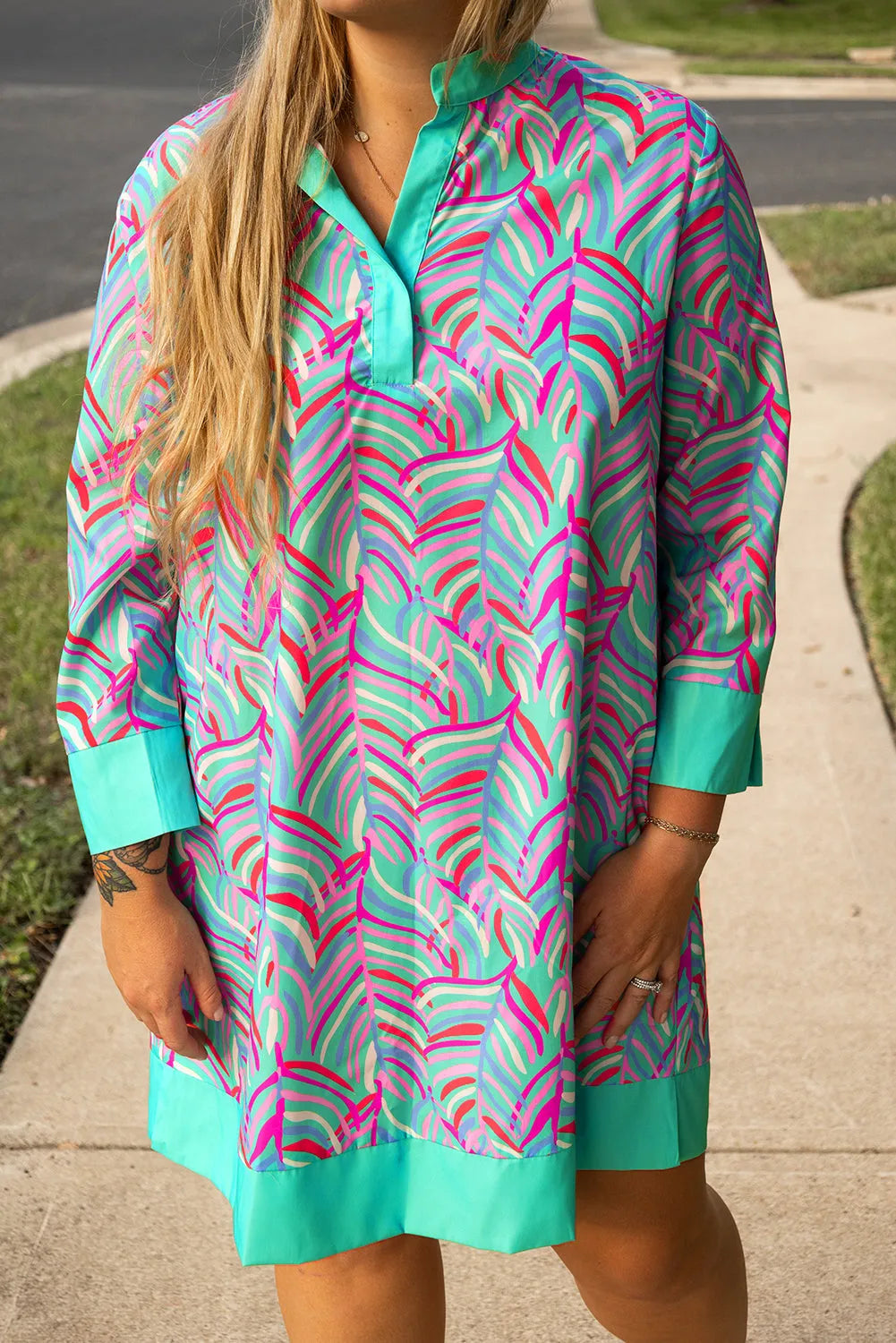 Green Plus Size Palm Pattern Long Sleeve Shift Dress - Chic Meadow Boutique 