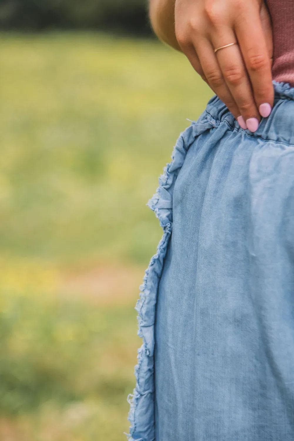 Bottoms/Jeans Myosotis Light Wash Raw Hem Ruffled Wide Leg Jeans