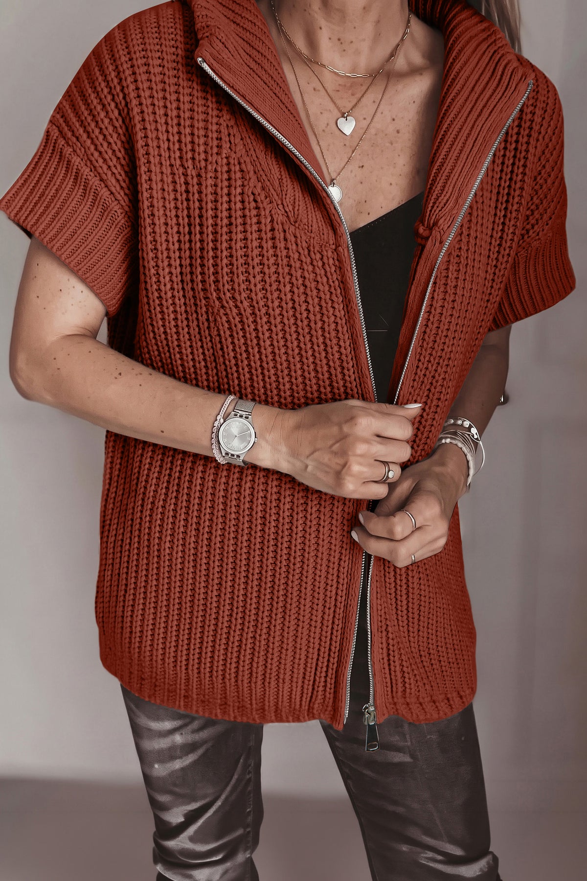 Cinnamon Solid Color Short Sleeve Zipper Knit High Neck Sweater