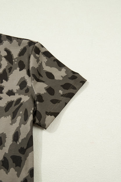 Brown Retro Leopard Print Mock Neck Slim Tee