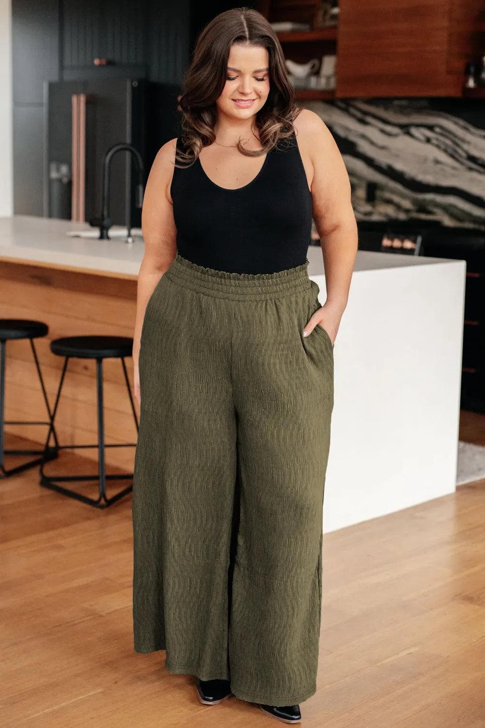 Plus Size/Plus Size Bottoms Jungle Green Plus Size Textured Shirred High Waist Casual Pants