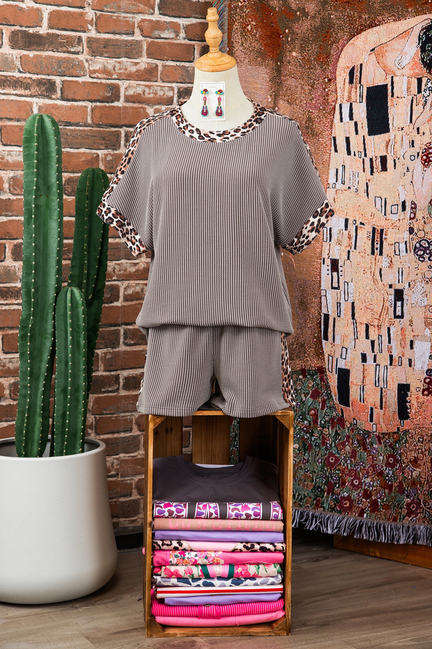 Light Grey Leopard Trim Twist Ribbed Short Set