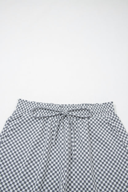 Gray Checkerboard Print Drawstring Elastic Waist Pocketed Shorts