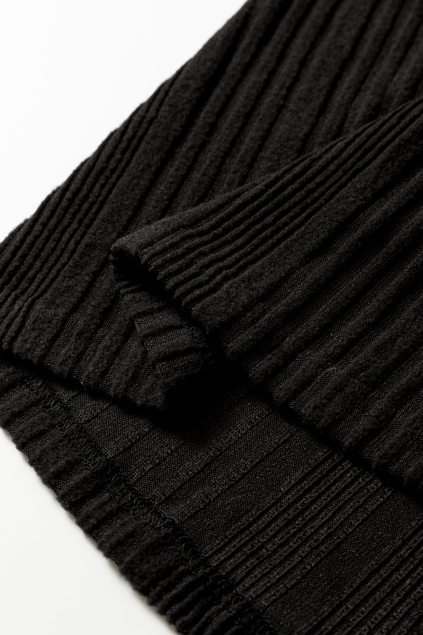 Black Ribbed Open Front Knitted Top with Pockets