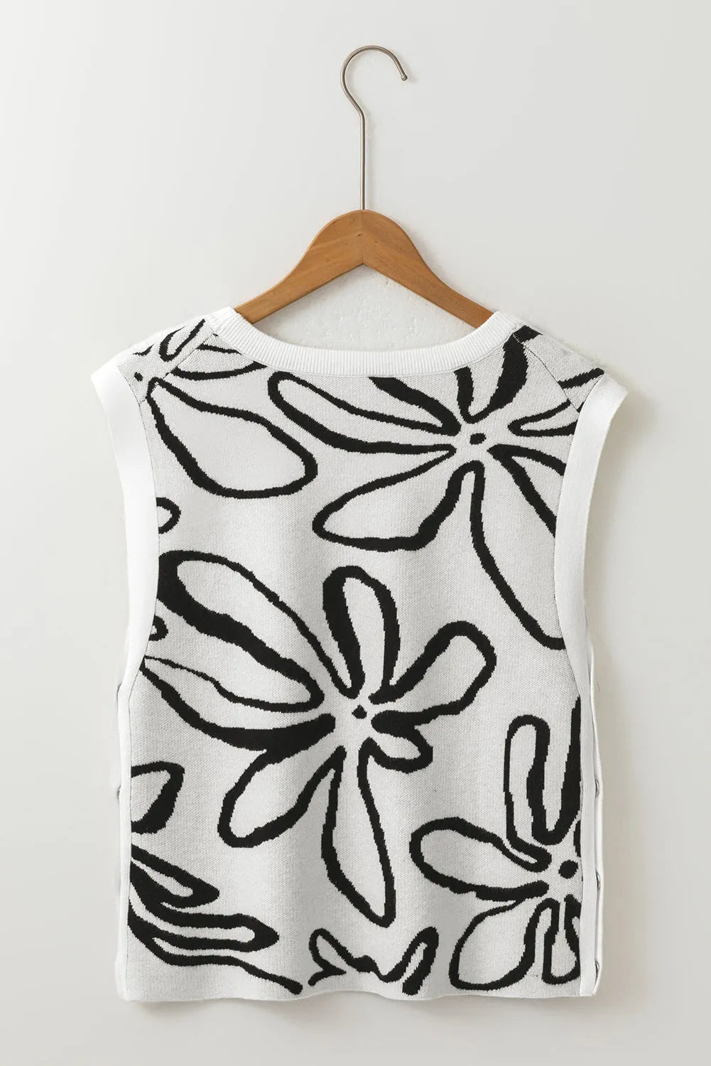 White Button Sides Sleeveless Floral Knitted Top - Chic Meadow Boutique 