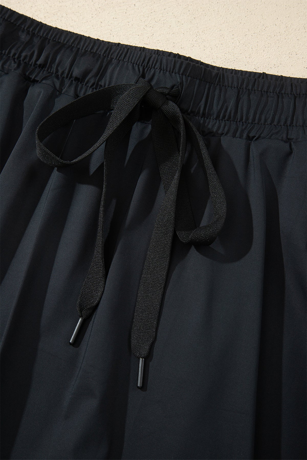Black Drawstring Waist Above Knee Casual Shorts Wholesale