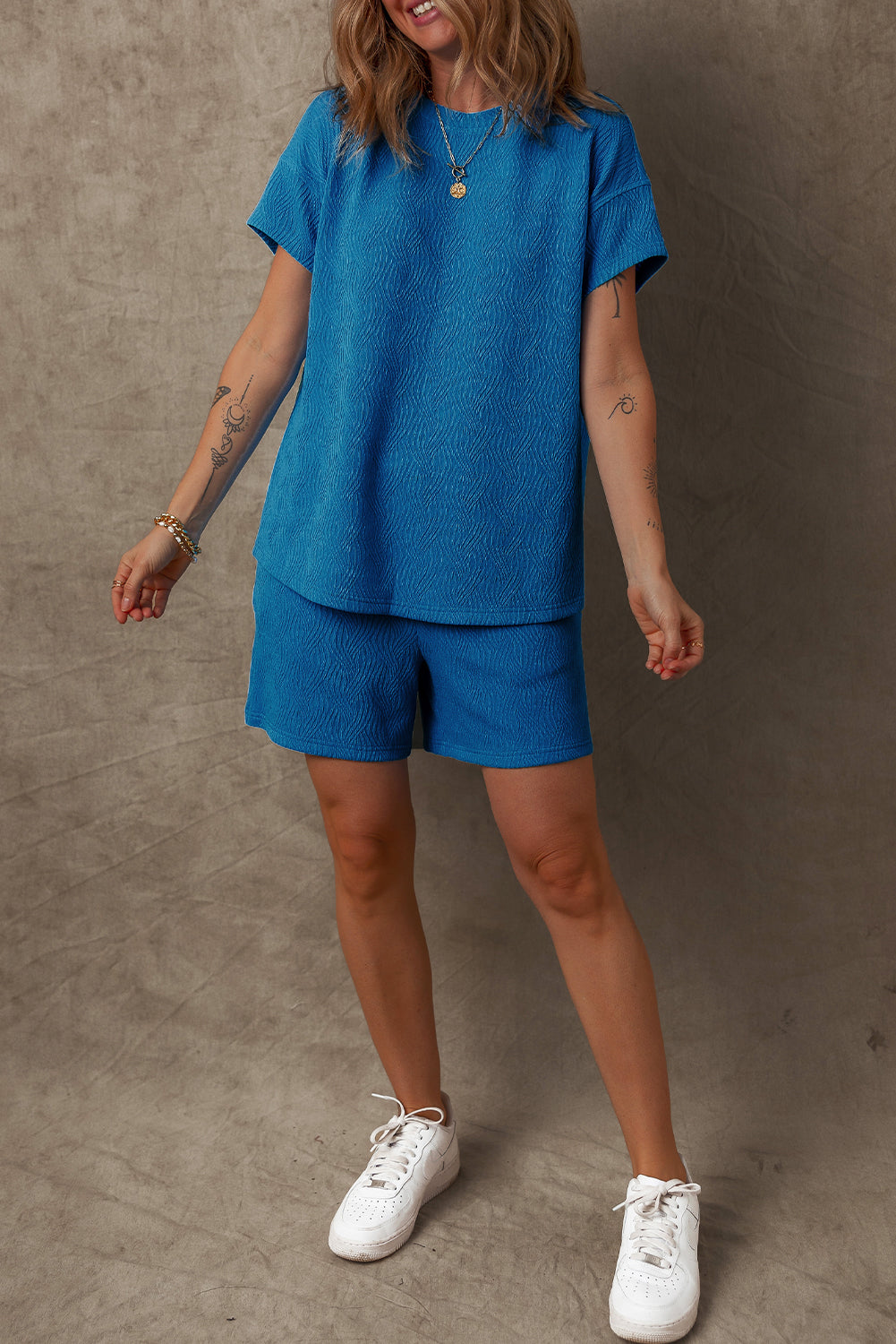 Bluing Solid Textured Crew Neck Short Set