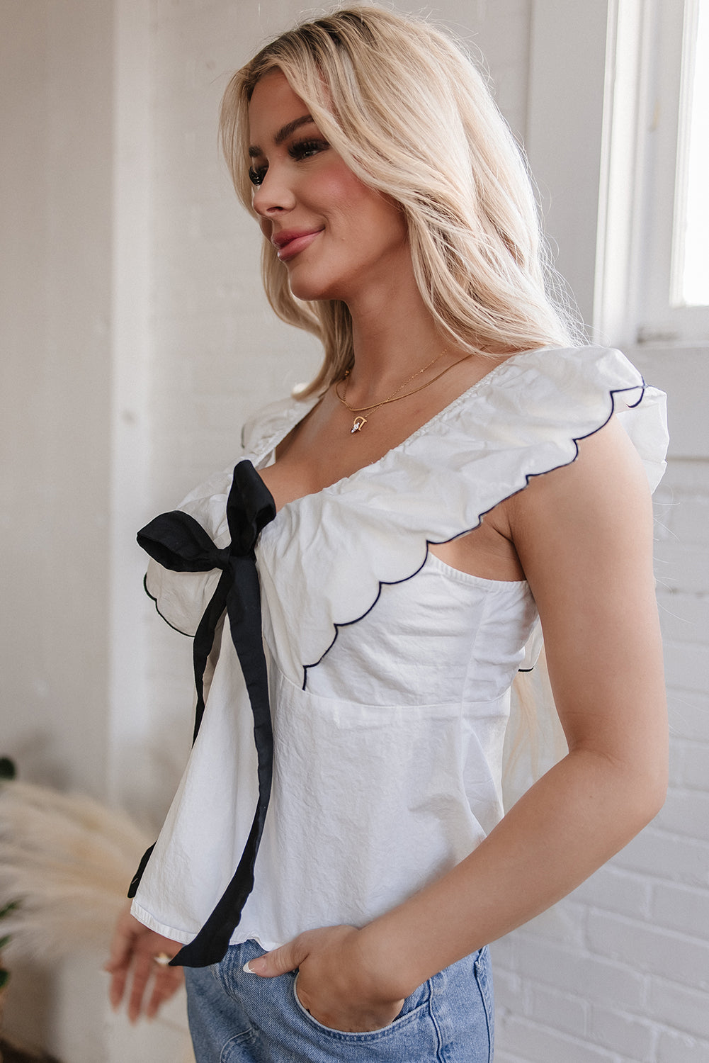 White Contrast Bow Ruffle Trim V Neck Blouse