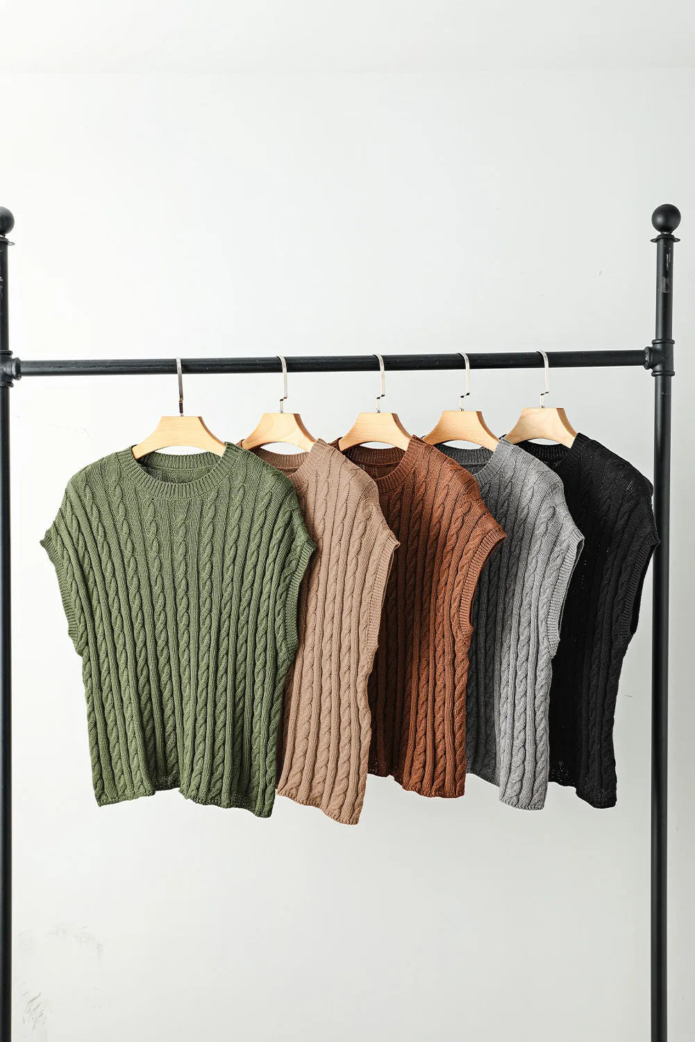 Chestnut Crew Neck Cable Knit Short Sleeve Sweater - Chic Meadow Boutique 