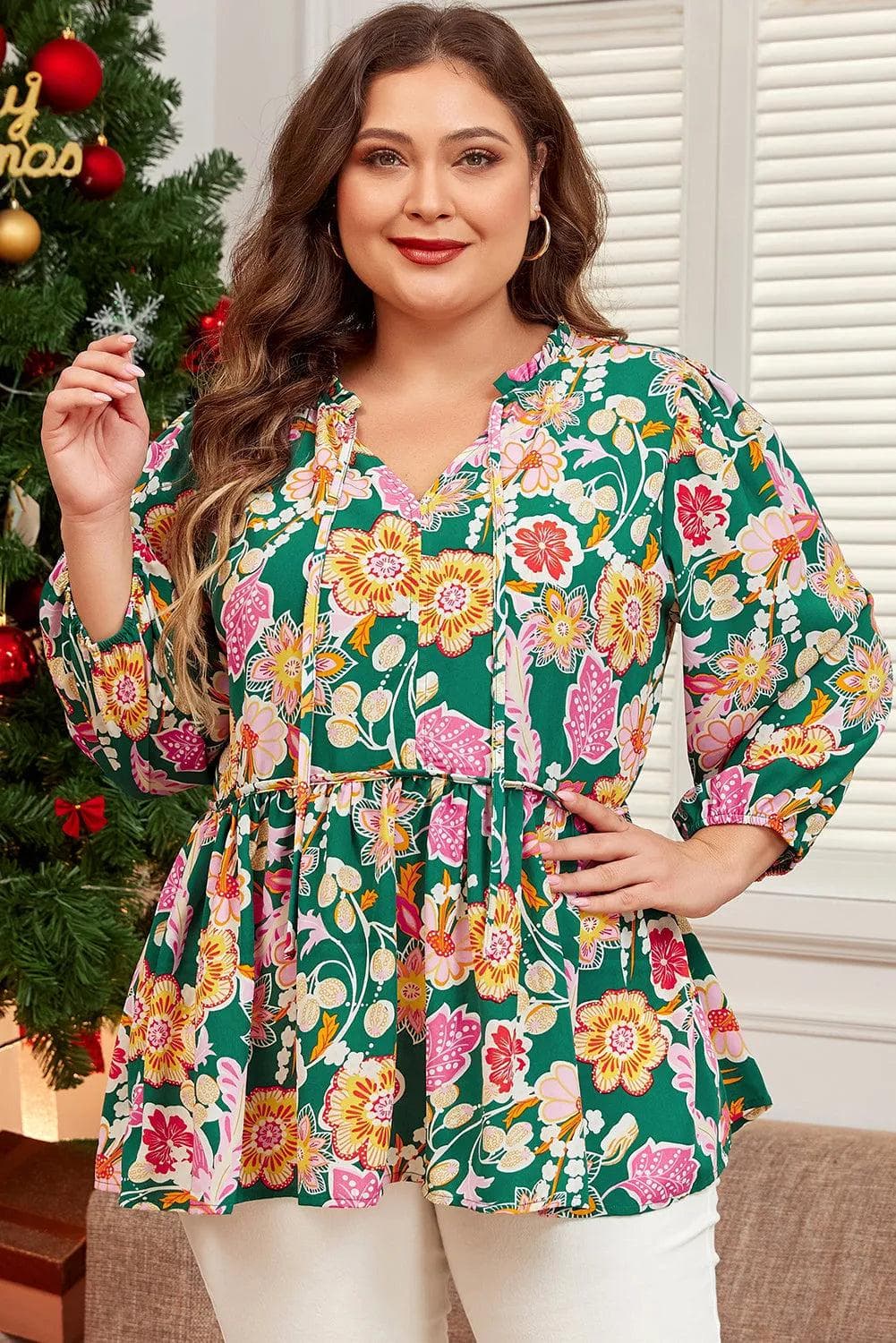 Plus Size/Plus Size Tops/Plus Size Blouses & Shirts Green Floral Tied V Neck Long Sleeve Plus Size Babydoll Top