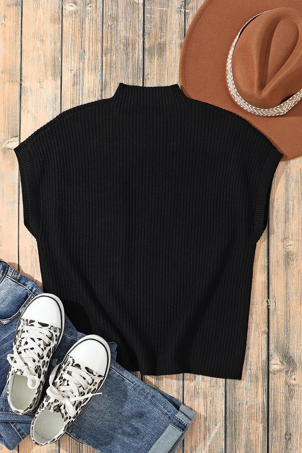 Black Patch Pocket Ribbed Knit Short Sleeve Sweater - Chic Meadow Boutique 