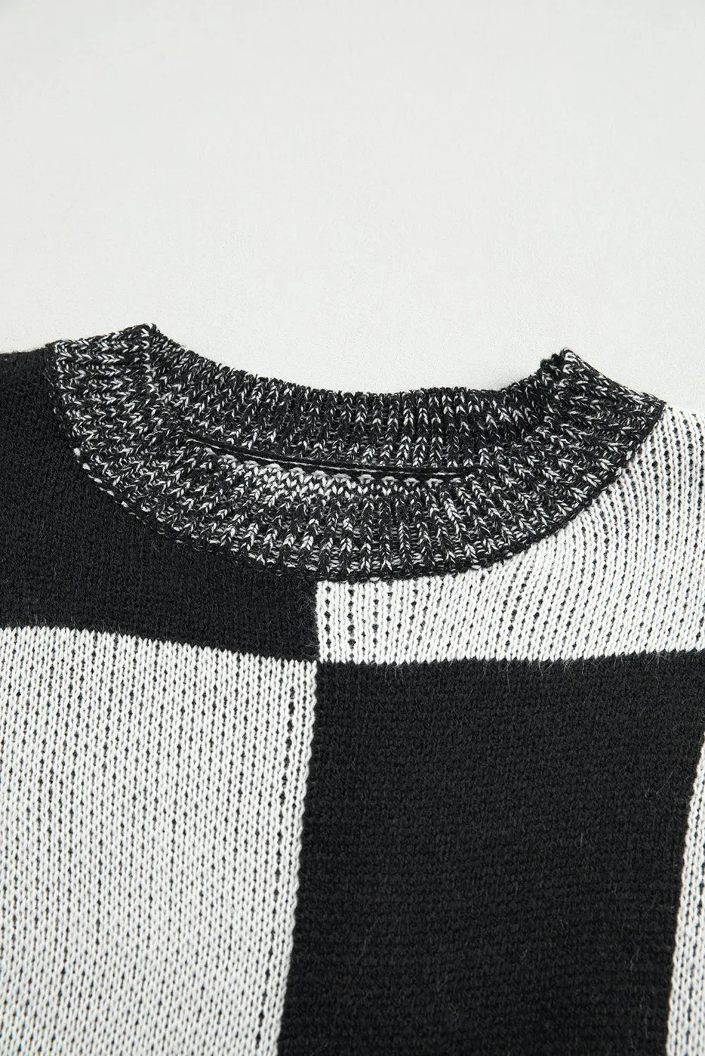 Black Checkered Print Drop Shoulder Sweater - Chic Meadow Boutique 