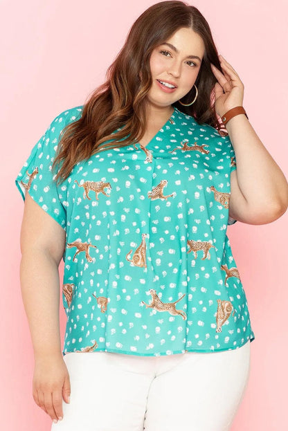 Plus Size/Plus Size Tops/Plus Size Tops & Tees Green Cheetah Print V Neck Short Sleeve Plus Top