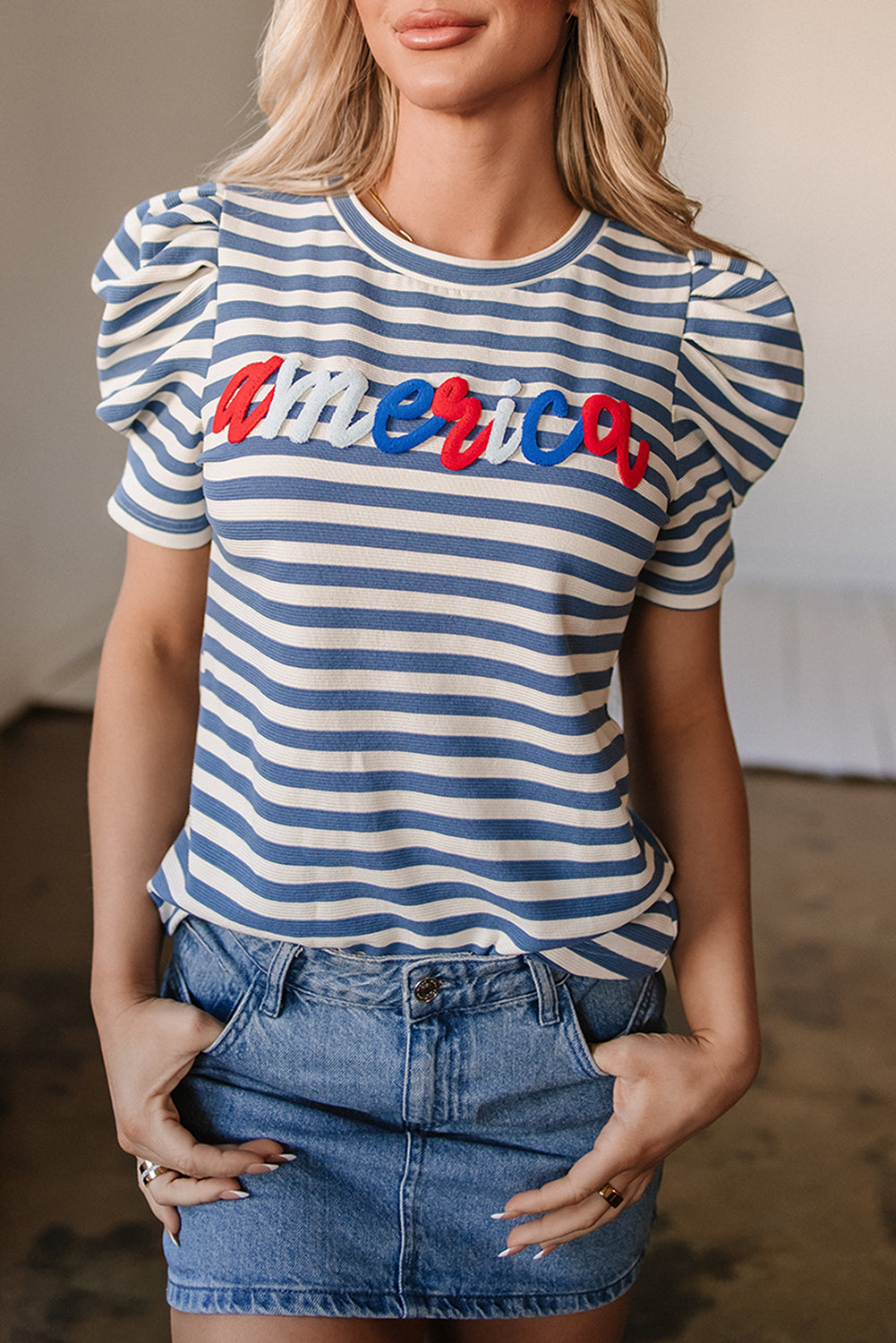 Blue Stripe America Cursive Graphic Puff Sleeve T-shirt