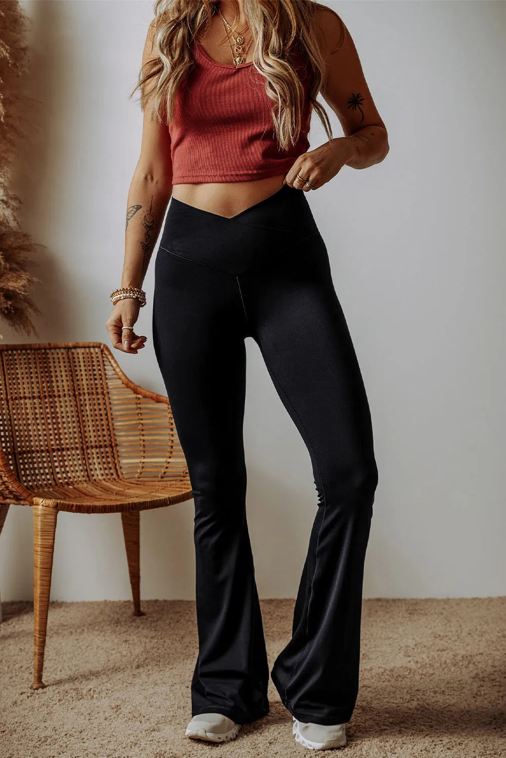 Black V Shape High Waist Flared Leggings - Chic Meadow Boutique 